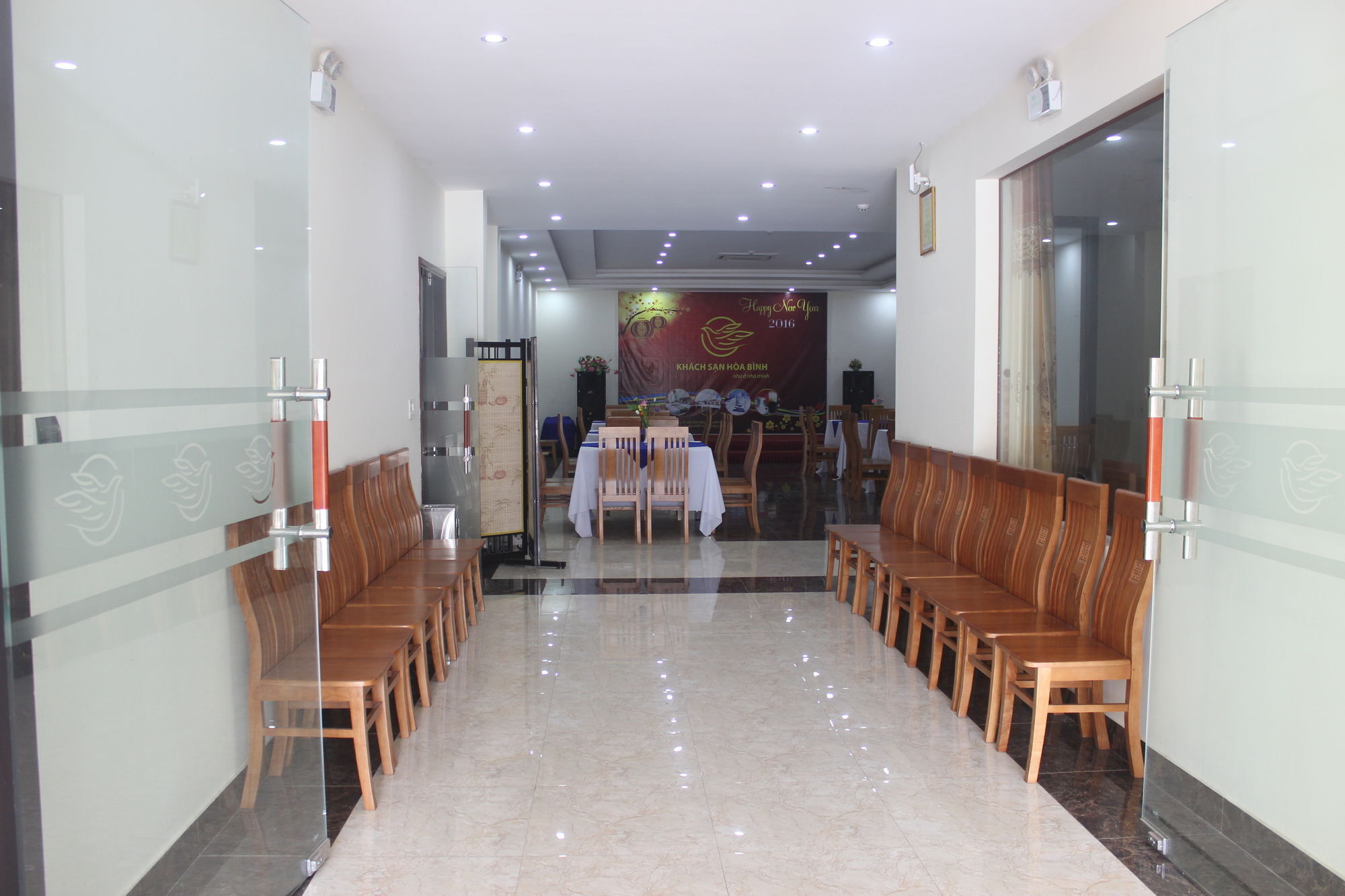 Hoa Binh Hotel Dong Hoi Exterior photo