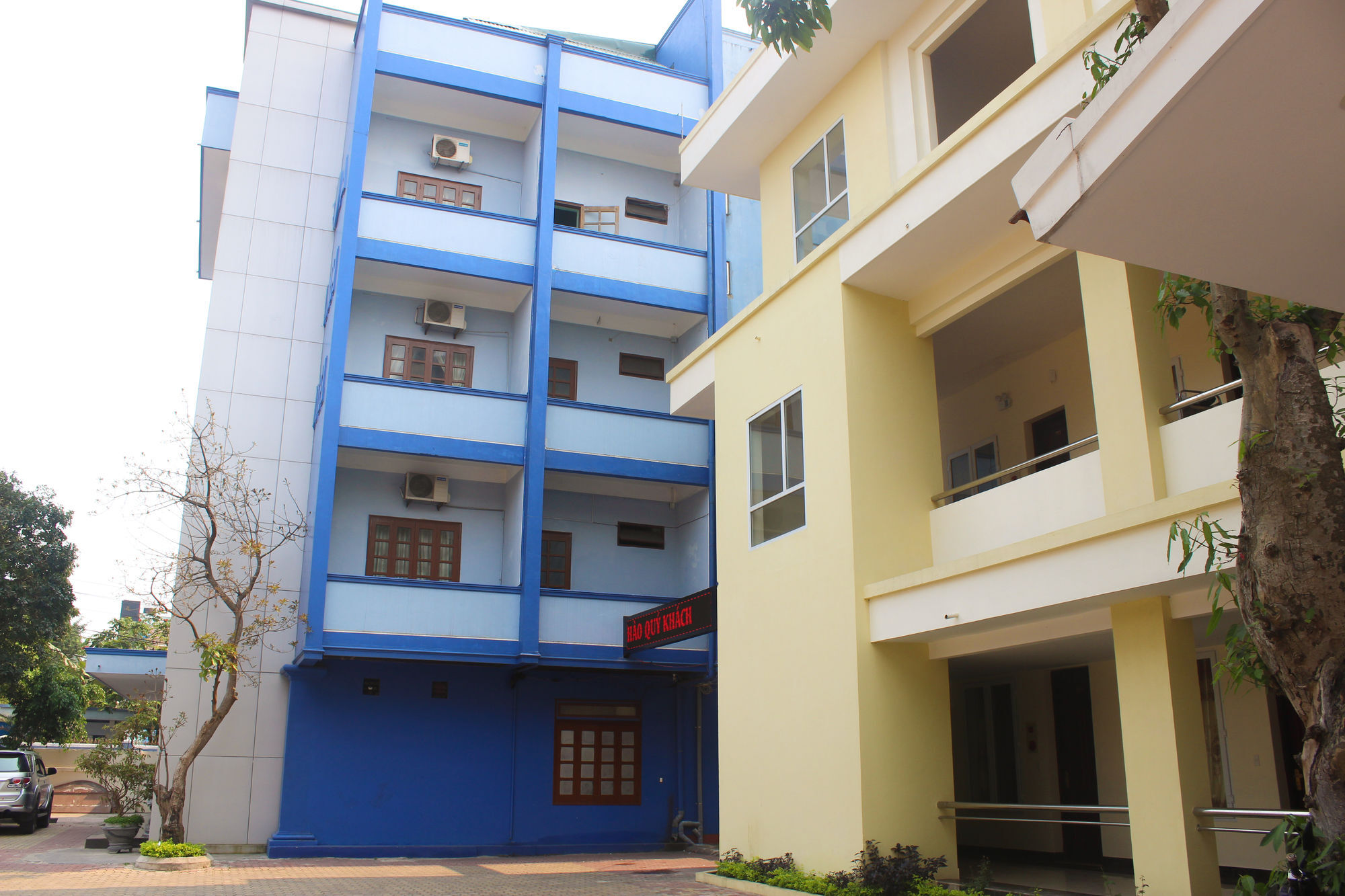 Hoa Binh Hotel Dong Hoi Exterior photo